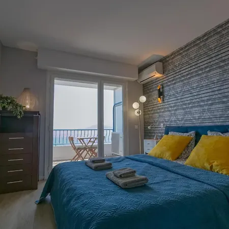 Western - Panoramic View Cannes